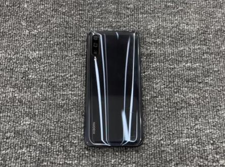 小米CC9e 6+12G 年轻人必选 外观有点轻微划痕 原装机 OLED高清屏 八核处理器@DOU+小助手