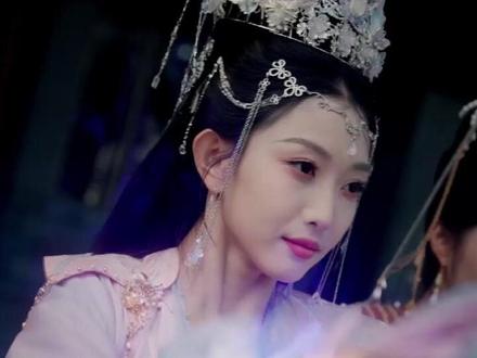 血梯跪告天 冤魂索公道 #桃烬九重天 #冰熊熊一个 #短剧追到爽