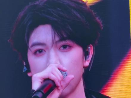 四代超长自我介绍
#tf家族新年音乐会 #tf家族四代 #养成系