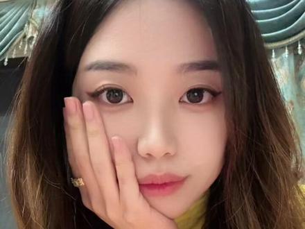 ⏰狗总:1月30日下午
哈哈哈哈绿的课代表没心情图文了哈哈哈
长期看好不代表现在不心痛
大家怎么看?
#黄金还会跌吗 #创作者中心 #创作灵感 #真实生活分享计划 #创作者伙伴计划