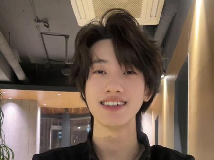 王谁是你爸啊王朕#王朕 #东北 #痞帅 #暗恋