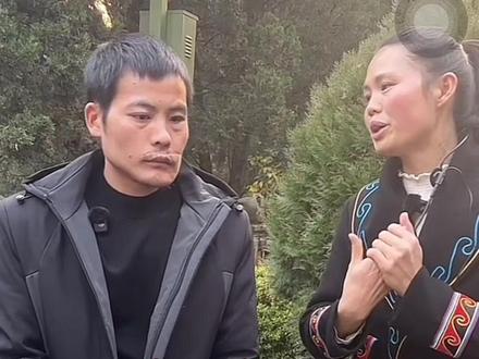 #荒野刀疤哥 像极了我上课听不懂的样子 又不敢不听