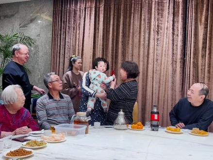 祝爷爷奶奶66大寿,身体健康万事如意,永远青春不老,北方讲究子女用6斤6两面,包66个饺子,不能剩面,不能剩陷,年少不知父母恩,懂时已是中年人,您陪我长大,我陪您变老,不求大富大贵,只愿全天下的父母都平安健康… #家有喜事 #记录幸福时刻 #生日仪式感不能少 #生命中最重要的人 #祝天下的父母健康长寿 @DOU+小助手 @抖音小助手 @DOU+上热门 @抖音创作者中心