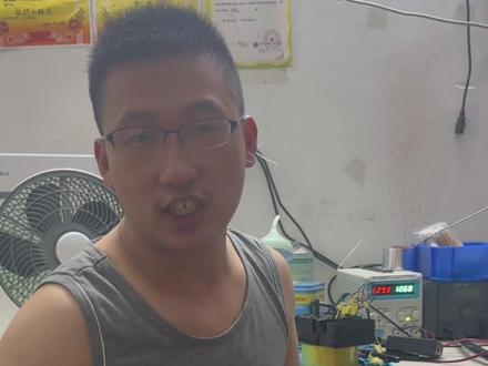 福特福克斯仪表ABS防滑手刹故障灯亮,故障代码U3000:48-2B控制模块,直接更换一个小小的芯片解决问题,维修好了都要先给你们测试好了,没问题了再发给你们。专不专业你们说了算#汽修人 #福特abs电脑维修 #福特abs维修 #福克斯 #汽车知识