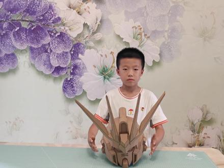 怎么用纸壳手工制作高达头盔?可以戴在头上,小朋友很喜欢 #手工制作 #手工玩具 #创意手工 #高达模型
