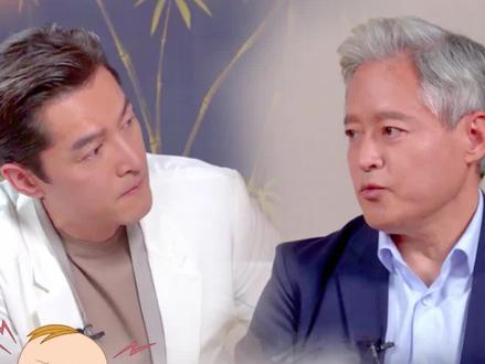 奶爸胡歌失落坦言,一抱女儿就哭,最后太搞笑啦!#胡歌女儿 #爸爸一抱就哭#听段涛聊孕事 #新手爸爸