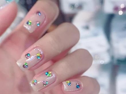 #美甲 #显白颜色 迷你尖底钻球教程来了!