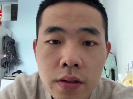 昨晚地震了 #地震 第一次感受地震的时候吓死我了,后面几次也怕,不过有种实在不行认命的感觉