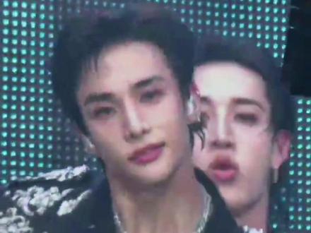 hyunjin!!!#黄铉辰 #帅哥 #安利 #神颜 #舞台