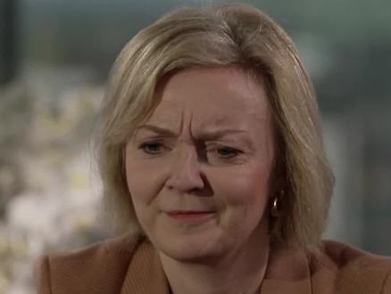 “首相,您也有房贷吗?”面对英媒记者犀利提问,英国首相特拉斯的回答略显狼狈 #英国经济#欧洲能源危机 #房贷 #通货膨胀