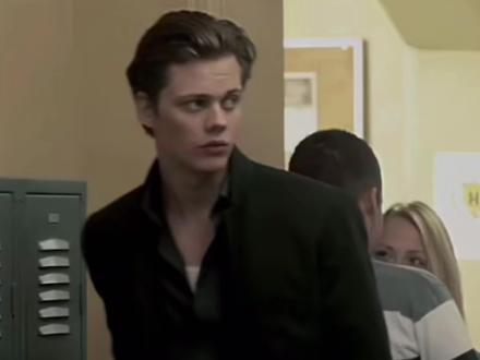 小丑请卸妆!四妹下次能不能给我好好用脸
#比尔斯卡斯加德 #小丑回魂 #欢迎来到德里镇 #帅哥 #抖音创作季