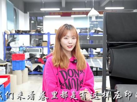 如何分别正品Alcantara?
市面上有很多打着意大利原装的名号来进行宣传,但你知道其中有多少不是正品嘛?今天这期视频就教你如何去判断Alcantara的真伪!#汽车改装升级 #汽车内饰 #汽车内饰改装 #汽车内饰翻新 #Alcantara @DOU+小助手 @DOU+上热门
