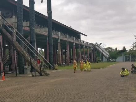 长屋里面能居住几十户人家。