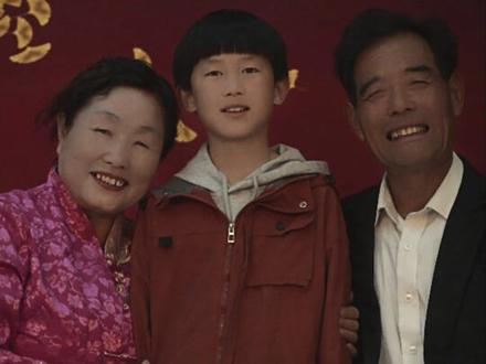 你有你要寻的亲爸,我也有我要守护的家! #三根葱男团 #葱心短剧