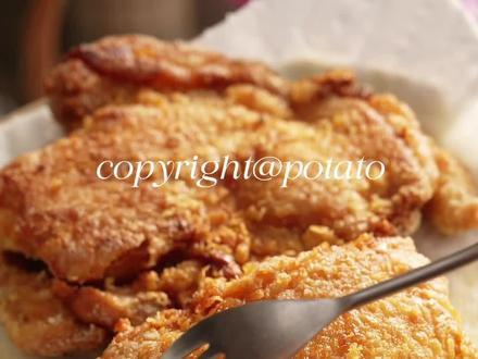 年夜饭必做🧧蒜香黄油鸡排‼️ 皮脆肉嫩超多汁!大人小孩都爱吃😋!#年夜饭菜谱 #蒜香黄油鸡排 #抖音年味争霸巅峰赛 #终于轮到我晒年夜饭了 #鸡腿的神仙做法