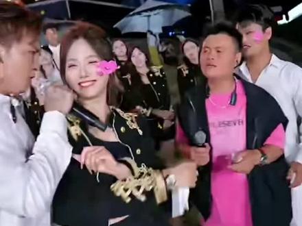 @豆豆吃不饱 .《758团队招人》 #豆豆吃不饱 .《758团队招人》的精彩瞬间