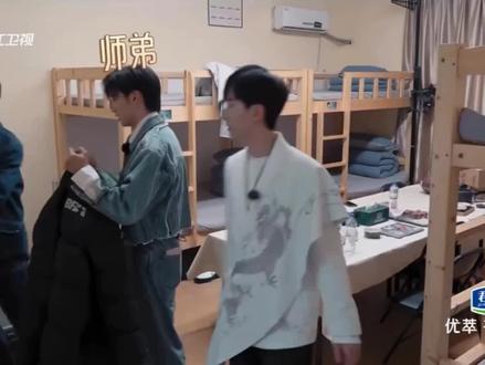 李明德焉栩嘉像同龄人#李明德 #无限超越班