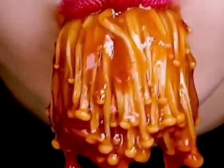 为什么胃酸不能完全消化金针菇?