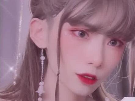 @季憨憨昂🦄 平平无奇女装小天才,野生特效精#变装 #死亡特效挑战