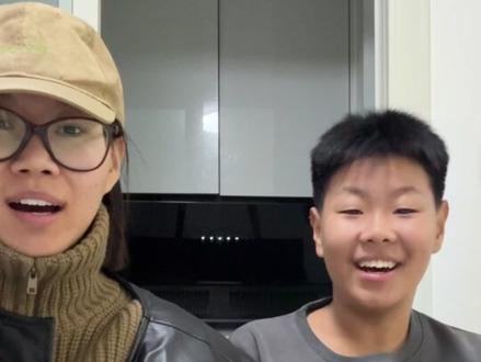 谁说男人不好哄#姐和弟 #怨种老弟 #恶搞老弟 #我和我弟 #搞怪日常