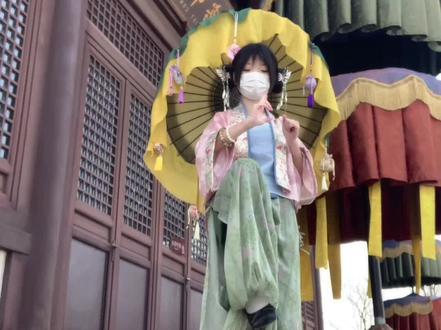 “师妹啊,师妹……” #国风穿搭#汉元素#灯笼裤