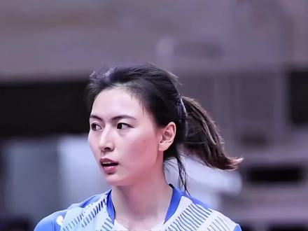 被骂 “女排叛徒” 的 00 后姑娘:我只是想好好打一场球 #缪伊雯 #精选计划 #女排 #体育 #体育精神
