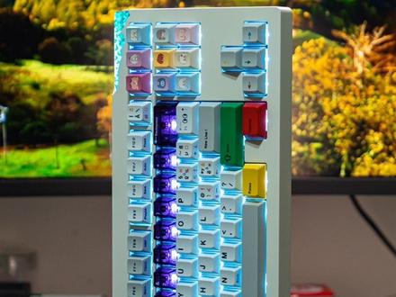 一把4000块钱的键盘,怒喵Relic 80
#客制化键盘 #怒喵 #键盘 #游戏外设 #打工人专属键盘