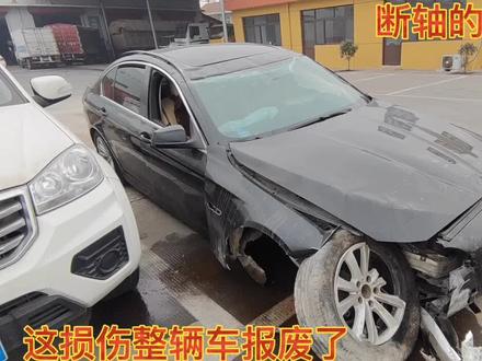 宝马五系撞车导致断轴,碰撞力度入侵驾驶室,气囊弹出 #撸车日常 #汽车知识 #修车那点事 #厉害了我的车 #二手车 #精致洗车护理