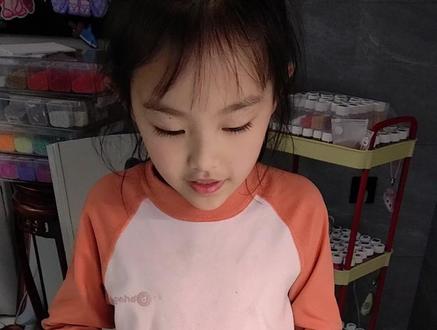 抖音第0界拼豆大赛,申请出战 又来蝴蝶结,绝美的风铃来袭,你知道制作过程吗,来看看吧#抖音第0界拼豆大赛 #我在抖音玩拼豆 #拼豆 #亲子 #真实生活分享