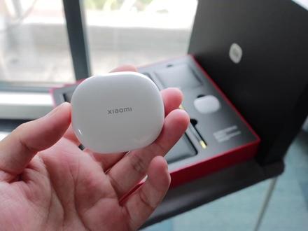 80块钱购买的小米尊享礼盒里的耳机小米air3se表现如何? #小米耳机 #小米air3se #红米耳机