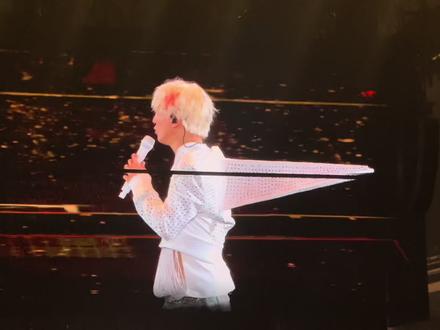 薛之谦演唱会3.21第二场 现场点歌《小尖尖》#薛之谦 #薛之谦演唱会 #万兽之王 #老薛