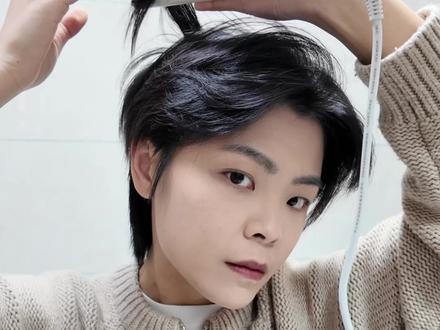 不建议太勤快的女生剪这种短发。#发型教程 #短发 #短发女生 #中性风 #中性短发