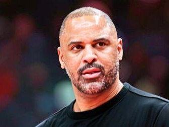 谢泼德末节遭弃用,乌度卡真是防守型教练!再次为自己的固执买单 #火箭队 #谢泼德 #乌度卡