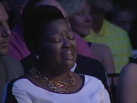 神不能无处不在,于是他创造了妈妈