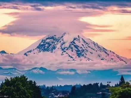 西雅图Seattle一座抬头就能看到雪山的城市