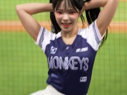 7步教你制作无闪烁AI视频【EbsynthUtility】 #aigc一步之遥 #ai绘画 #啦啦队美女