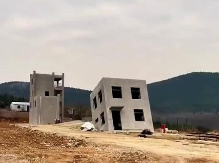 如此脑洞设计,是哪个奇葩设计师设计出来的?这种歪楼你敢住吗