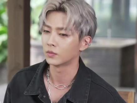 真受不了这两个老叔叔了,新课件就这样不间断吻上来#汪东城 #炎亚纶 #东纶 #cp #娱乐评论大赏