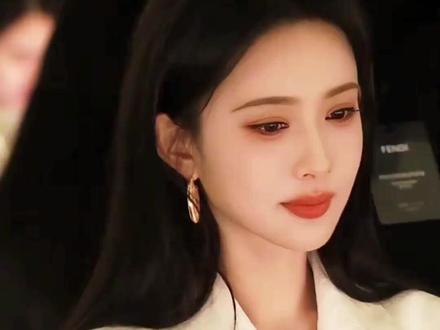 明明是造谣最多的,翻她的历史却也是最暖#孟子义 #奔跑吧 #真诚 #情商