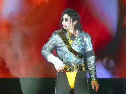 鹏飞杰克逊杭州英语学校表演#鹏飞杰克逊 #迈克尔杰克逊 #太空步 #致敬迈克尔杰克逊 #杰克逊 @侣行美食探店