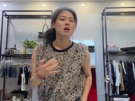 好像真的有点weisuo哈哈哈哈哈#70后