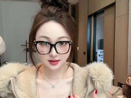 久等的丸子头教程来啦~ #穿搭 #丸子头 #发型