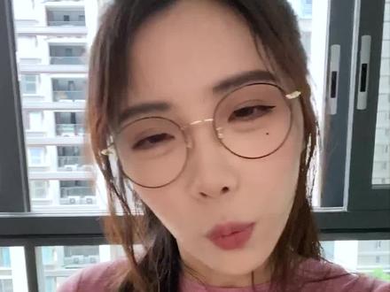 我这一套降温小妙招, 估计她心都凉了哈哈@小萌棉袄#天热不想做饭我在杭州#天热不想做饭我在无锡 #请饿了么为我的城免单