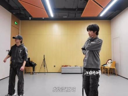 穆祉丞四次维护王橹杰,恩仔真的是一个很好很好的宝宝#橹穆 #杰丞 #271199 #新音纪录片