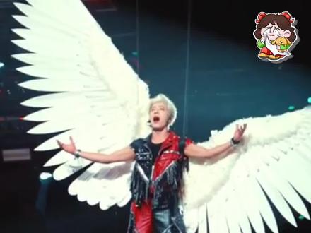 玫瑰花之王请一直闪耀!#鹭卓2025readytothetop演唱会荣获国际奖项#鹭卓#鹭卓演唱会舞台设计获铂金奖