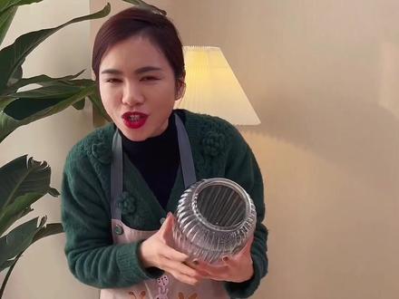 泡菜坛子怎么选大小 64d5618535dee5f300331c84604ce527~tplv-dy-resize-origshort-autoq-75:330.jpeg?x-expires=1990360800&x-signature=CfFoTesX68WFXpu37QLRm4u4Blg%3D&from=3213915784&s=PackSourceEnum_AWEME_DETAIL&se=false&sc=cover&biz_tag=pcweb_cover&l=202301292205309FE24DA5A0315323E3A8