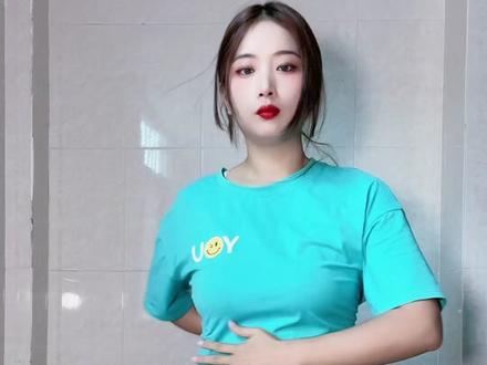 快@你有腰的姐妹过来拍#摸腰换装 #旋转变装 #小蛮腰 #剪映