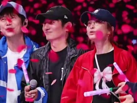 众星云集为谢娜演唱会送花篮,这完全就是半个娱乐圈都出动的阵仗 #肖战 #杨紫 #刘宇宁 #何炅