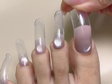 在家没事给自己做个脚趾美甲💓#猫眼美甲 #脚美甲 #甲模延长