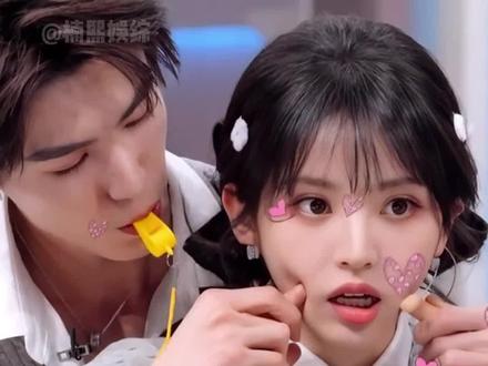 同样都是张凌赫的爆剧女主角,对比白鹿和田曦薇,下意识的反应更喜欢谁一目了然#张凌赫 #田曦薇 #白鹿 #影娱热点团 #内容启发搜索